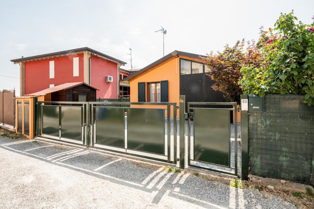 Casenuove Viletta Indipendente A 10 Min Da Parma Case Nuove  Extérieur photo
